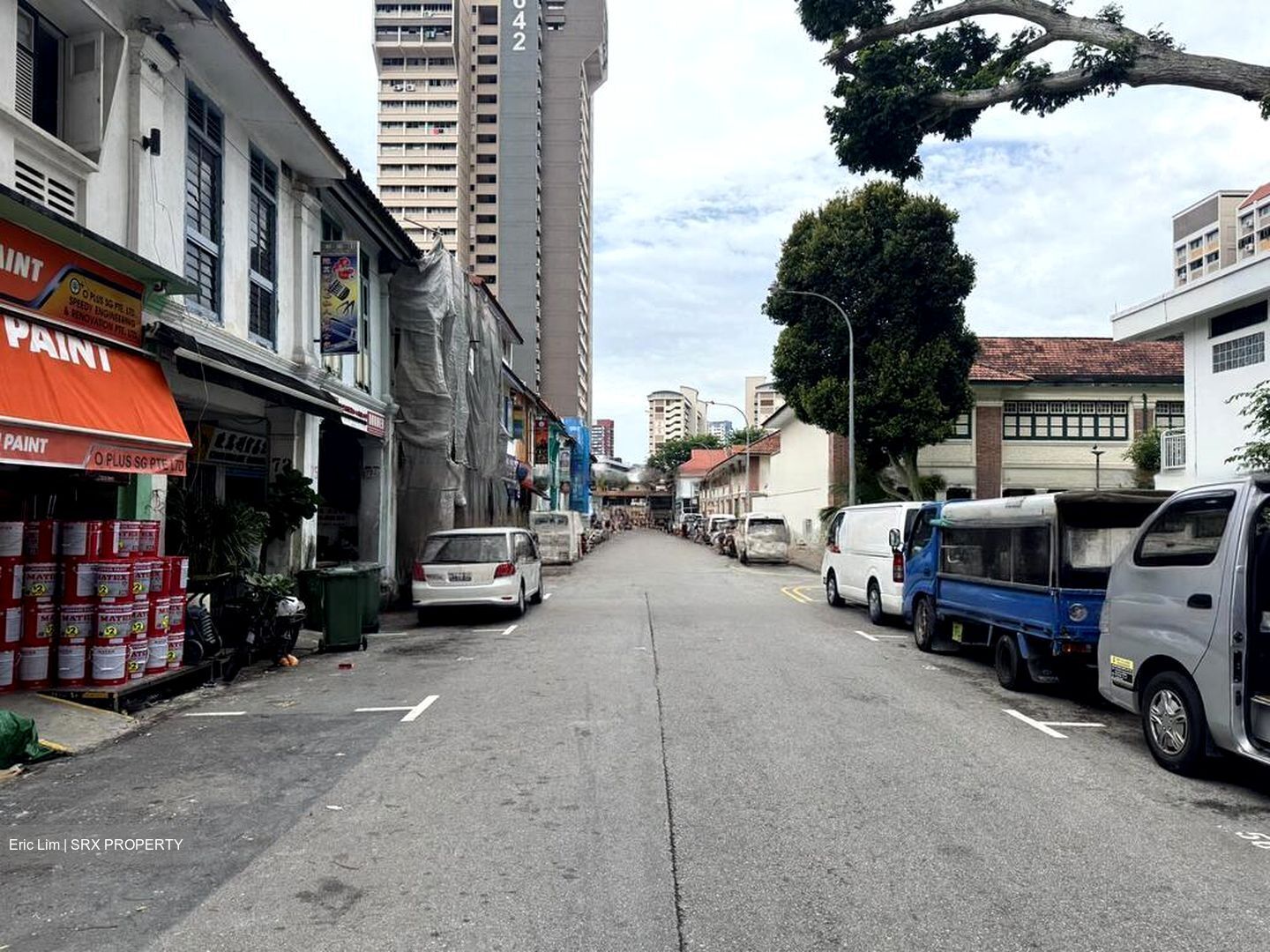 Rowell Road (D8), Retail #452761571